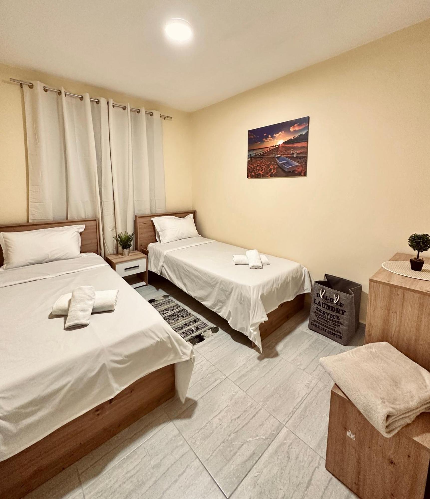 Urban Apartment In Blloku Tirana Exterior photo
